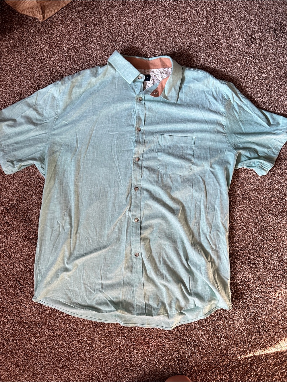 Men's Light Blue Short-Sleeve Button-Up Shirt